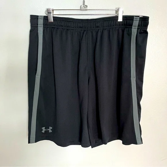 Men’s Athletic Under Armour Shorts XL - Picture 3 of 3
